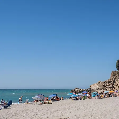 Verano Azul Нерха